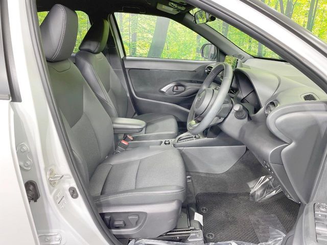 TOYOTA YARIS CROSS HYBRID 2025 Image 31