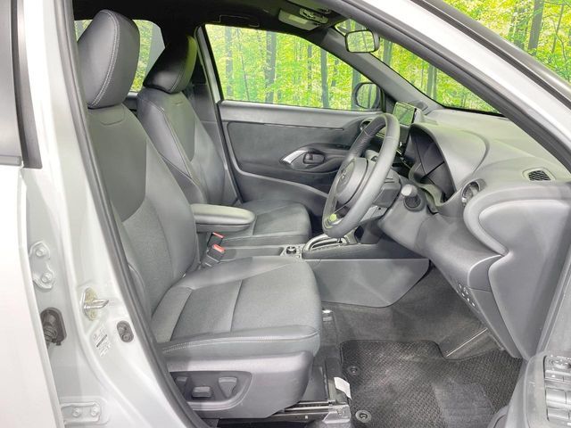 TOYOTA YARIS CROSS HYBRID 2025 Image 31