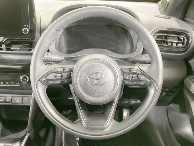 TOYOTA YARIS CROSS HYBRID 2025 Image 31