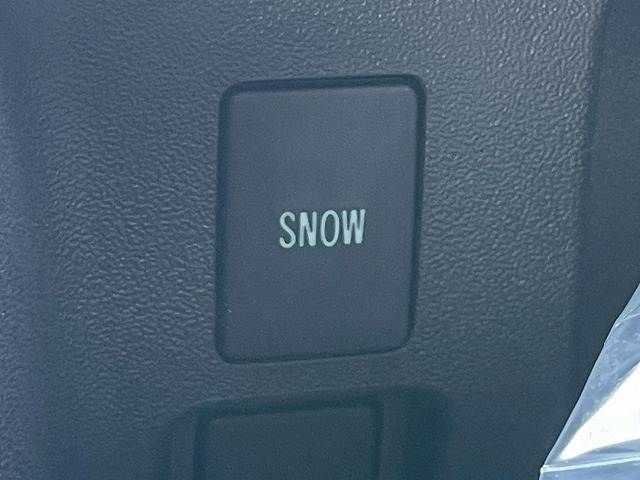 TOYOTA HIACE VAN 2WD 2025 Image 31