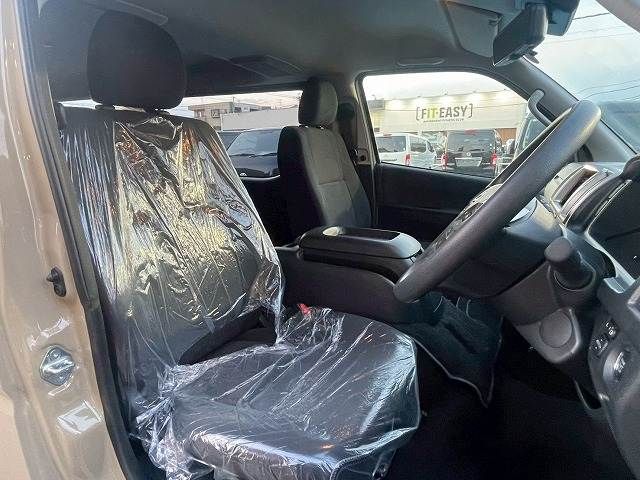 TOYOTA HIACE VAN 2WD 2025 Image 31