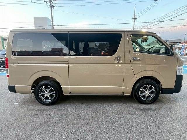 TOYOTA HIACE VAN 2WD 2025 Image 31