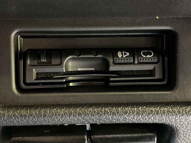 NISSAN X-TRAIL 2WD 2019 Image 31