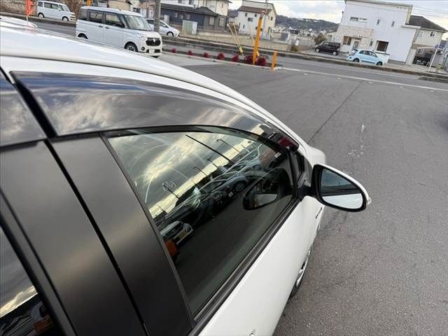 TOYOTA AQUA 2015 Image 31