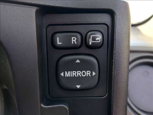 TOYOTA PROBOX VAN 2WD 2017 Image 31