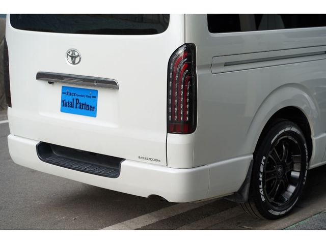 TOYOTA REGIUSACE VAN 4WD 2010 Image 31