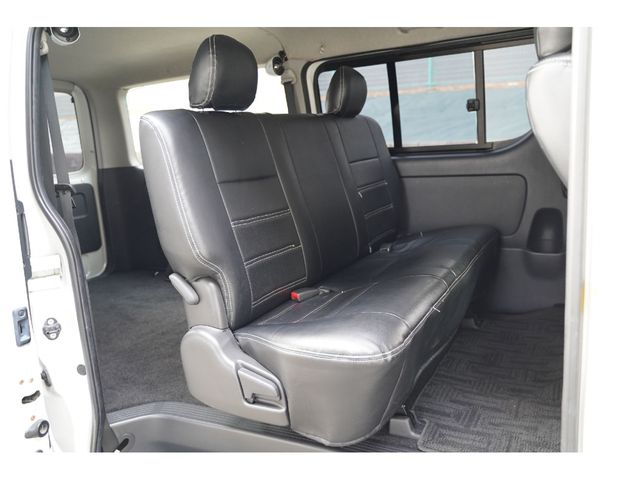 TOYOTA REGIUSACE VAN 4WD 2010 Image 31