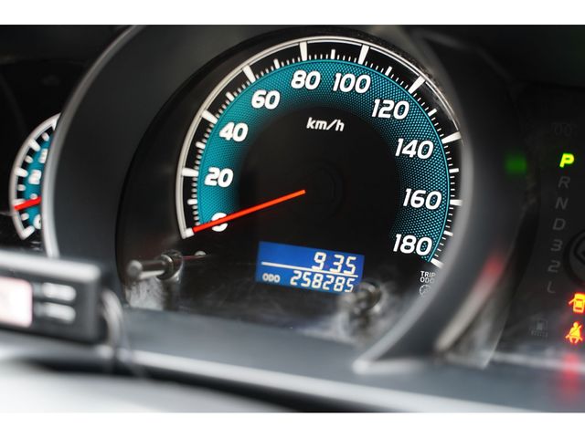 TOYOTA REGIUSACE VAN 4WD 2010 Image 31