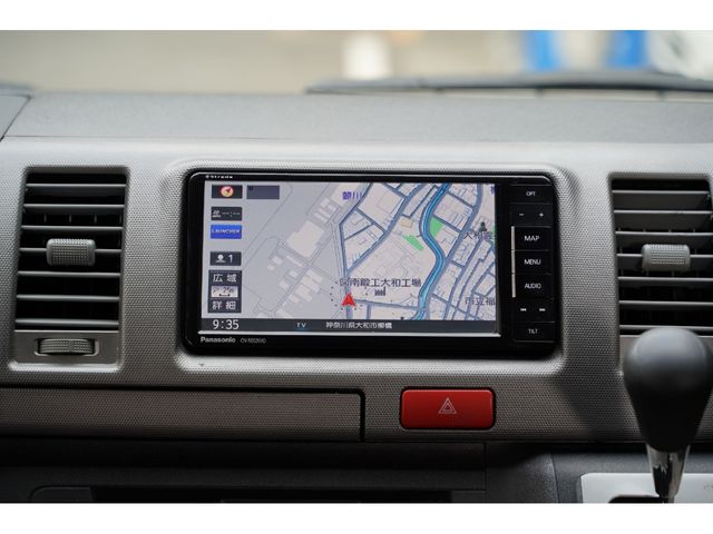 TOYOTA REGIUSACE VAN 4WD 2010 Image 31