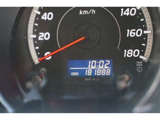 TOYOTA HIACE VAN 2WD 2006 Image 31