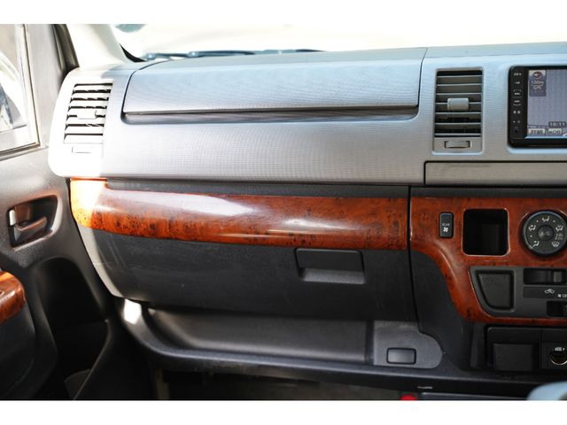 TOYOTA HIACE VAN 2WD 2006 Image 31