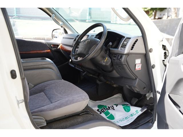 TOYOTA HIACE VAN 2WD 2006 Image 31