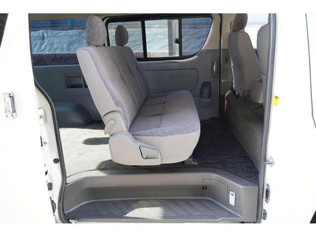 TOYOTA HIACE VAN 2WD 2006 Image 31