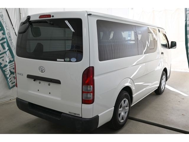 TOYOTA HIACE VAN 2WD 2015 Image 31