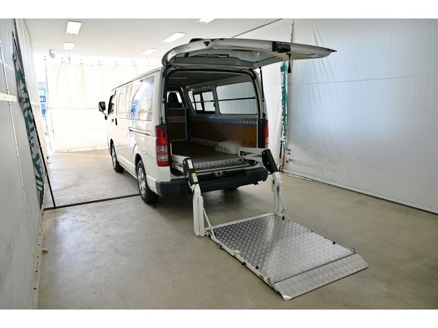 TOYOTA HIACE VAN 2WD 2015 Image 31