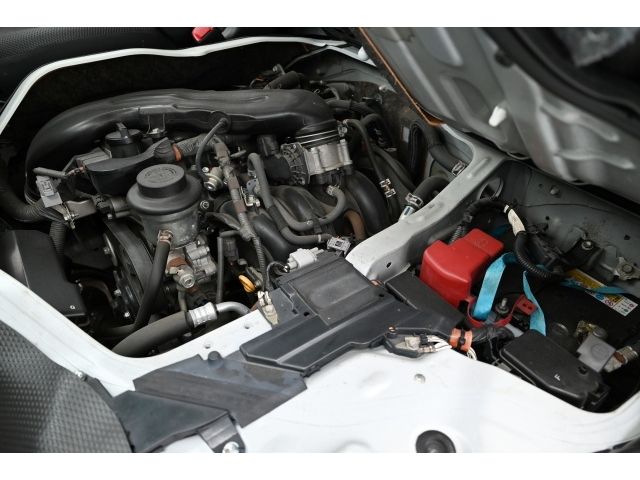 TOYOTA HIACE VAN 2WD 2015 Image 31