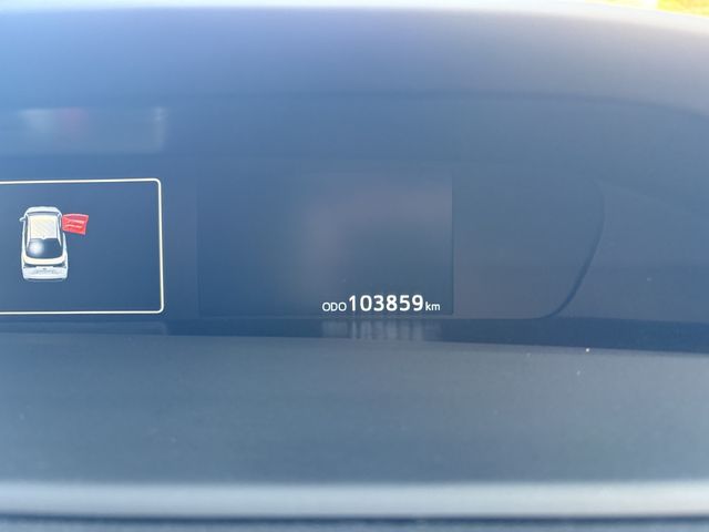 TOYOTA PRIUS 2019 Image 31