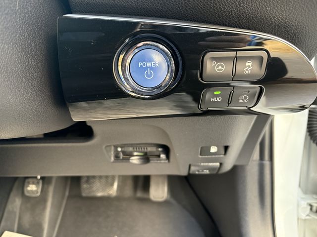 TOYOTA PRIUS 2019 Image 31