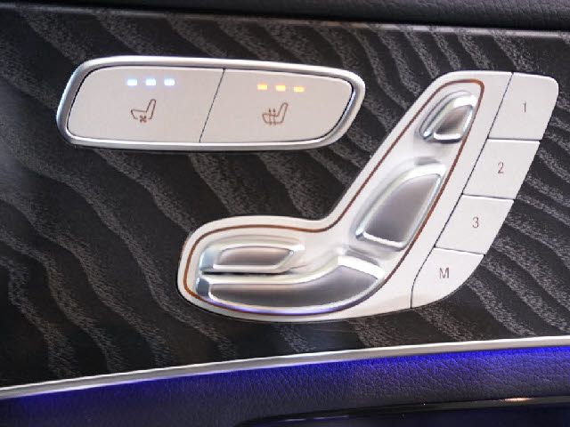 MERCEDES BENZ GLC CL 2019 Image 31