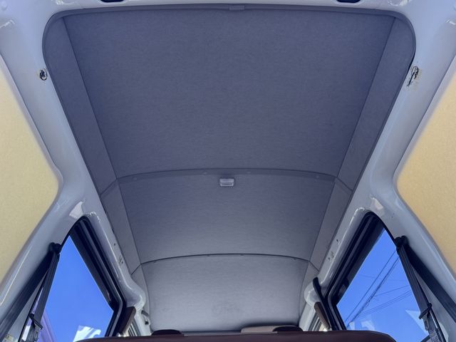 SUBARU SAMBAR DIAS VAN 2003 Image 31