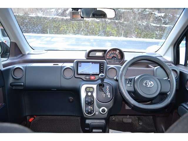 TOYOTA SPADE 2015 Image 31