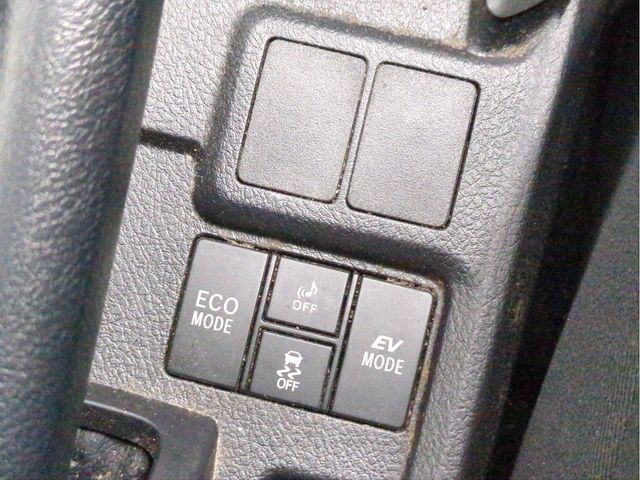 TOYOTA COROLLA FIELDER HYBR 2014 Image 31