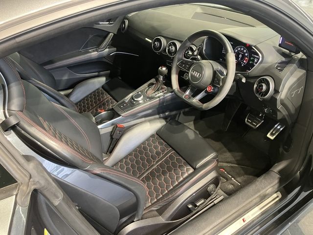 AUDI TT RS COUPE 2022 Image 31