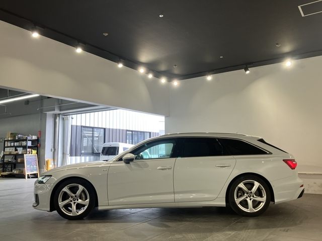 AUDI A6 AVANT 2022 Image 31