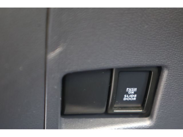 NISSAN ROOX 4WD 2010 Image 31