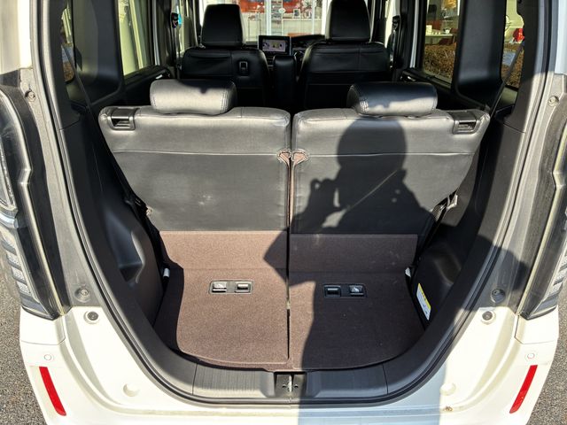 HONDA N BOX CUSTOM 2018 Image 31