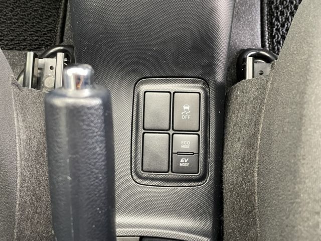 TOYOTA AQUA 2020 Image 31