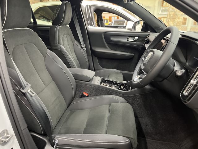 VOLVO XC40 2024 Image 31