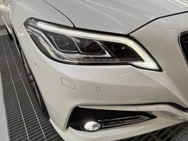 TOYOTA CROWN SEDAN HYBRID 4 2020 Image 31