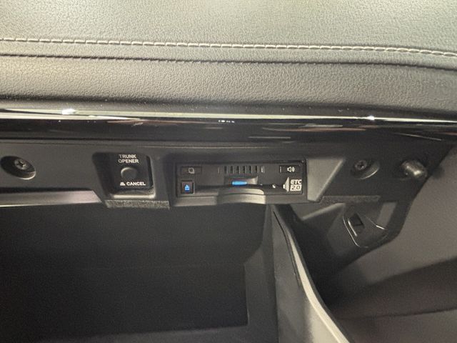 TOYOTA CROWN SEDAN HYBRID 4 2020 Image 31