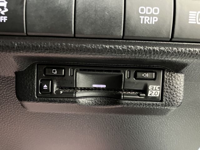 TOYOTA COROLLA TOURING HYBR 2023 Image 31