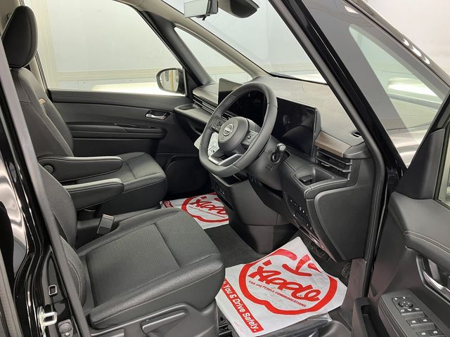 NISSAN SERENA  WG 4WD 2025 Image 31