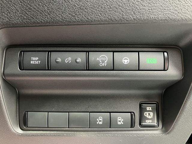 NISSAN SERENA  WG 4WD 2025 Image 31