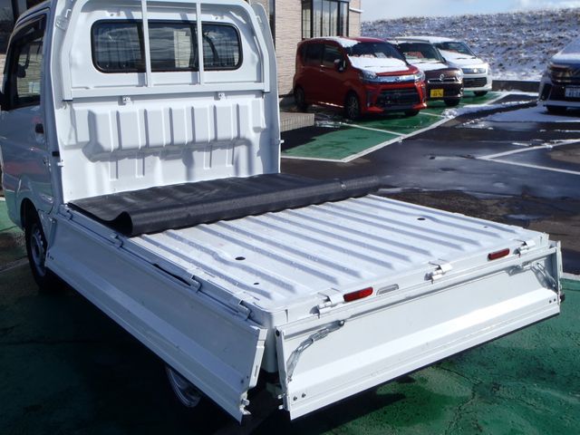 SUZUKI CARRY TRUCK 4WD 2022 Image 31