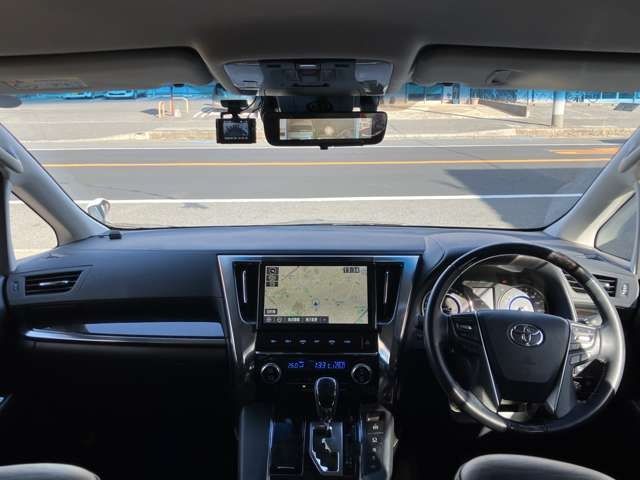 TOYOTA ALPHARD HYBRID 4WD 2019 Image 31