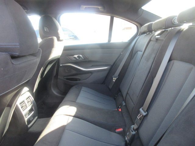 BMW 3SERIES SEDAN 2025 Image 31