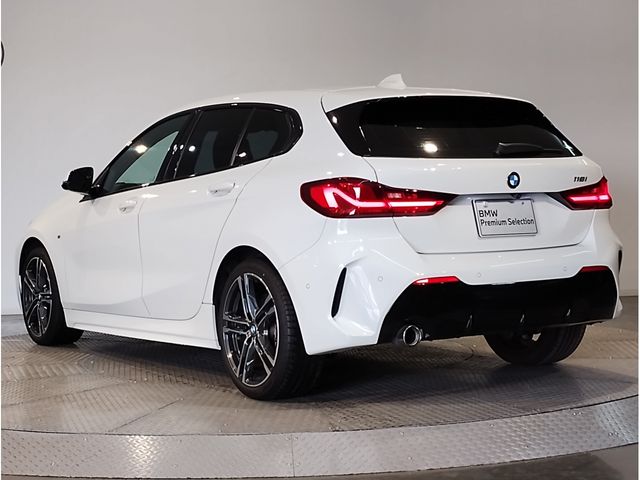 BMW 1SERIES 2021 Image 31