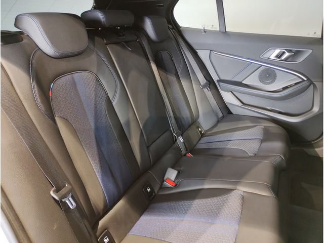 BMW 1SERIES 2021 Image 31