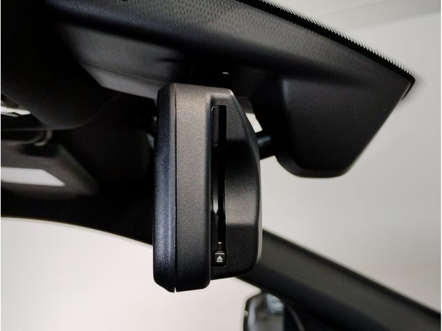 BMW 1SERIES 2021 Image 31