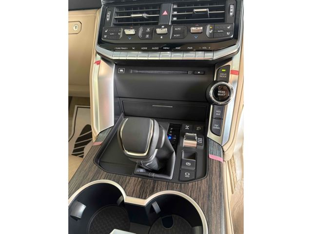 TOYOTA LANDCRUISER WAGON 2023 Image 31