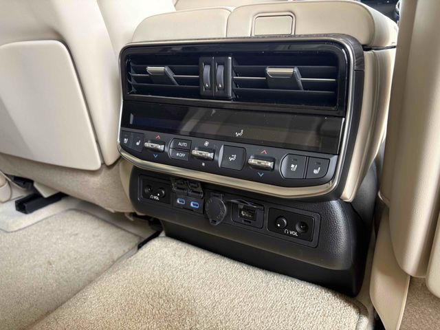 TOYOTA LANDCRUISER WAGON 2023 Image 31