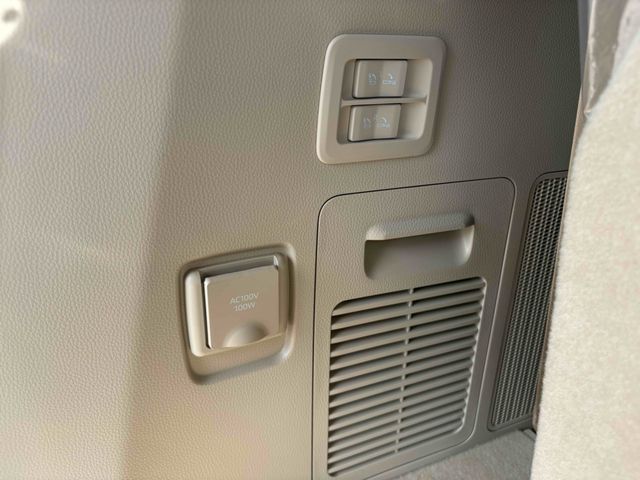 TOYOTA LANDCRUISER WAGON 2023 Image 31