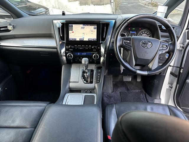 TOYOTA ALPHARD HYBRID 4WD 2019 Image 31
