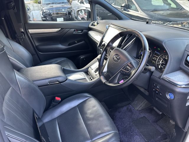 TOYOTA ALPHARD HYBRID 4WD 2019 Image 31