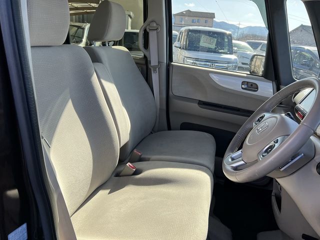 HONDA N BOX 2016 Image 31