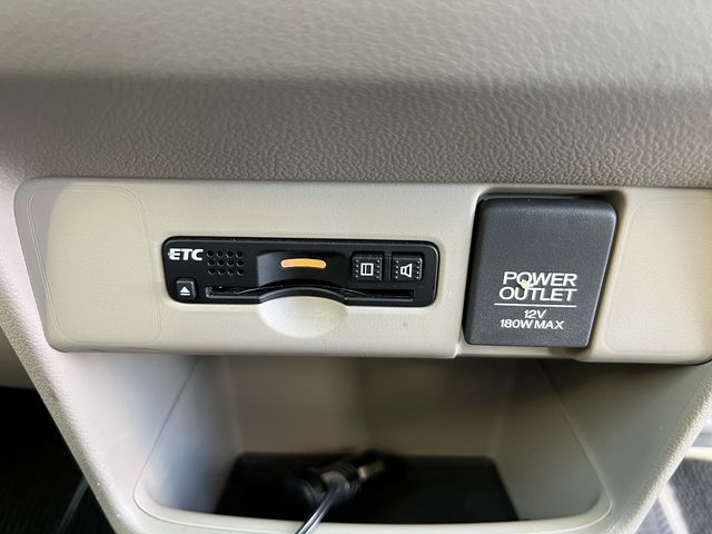 HONDA N BOX 2016 Image 31